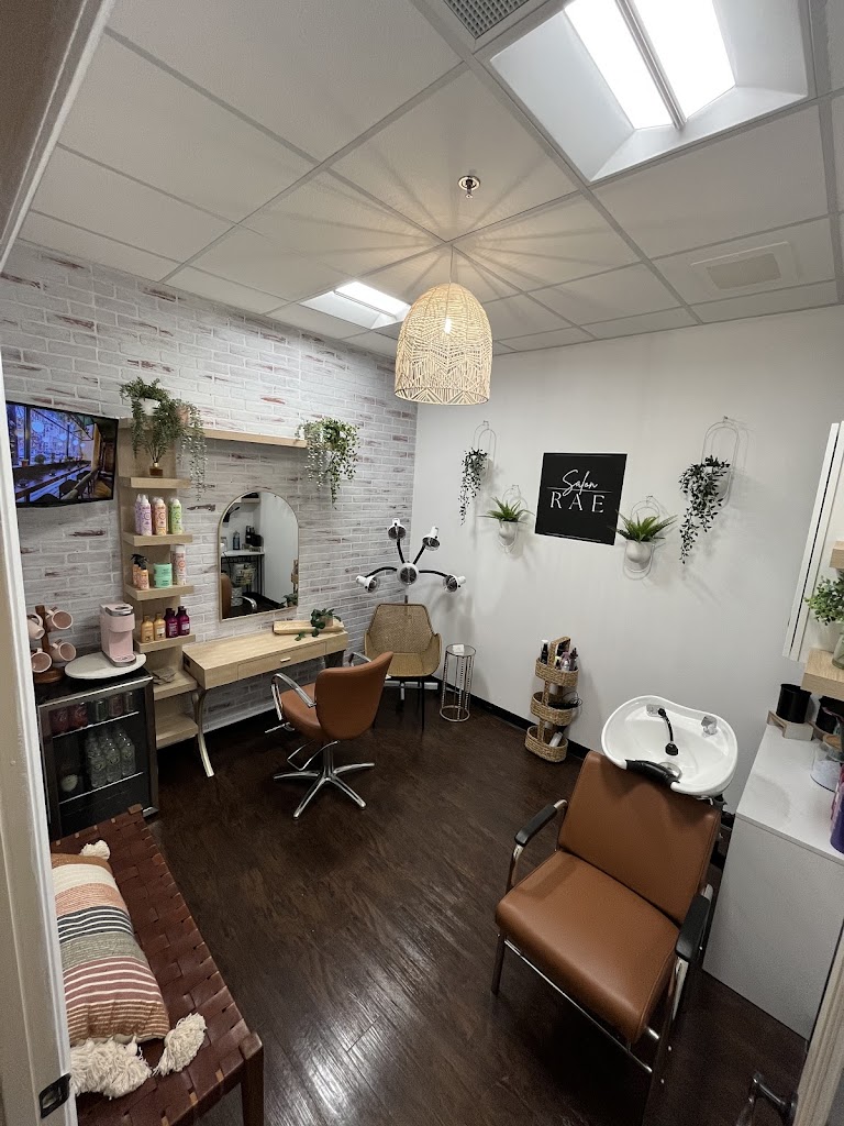 Salon Rae 32765