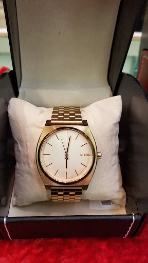 Pawn Shop «Fieldstone Jewelry and Pawn», reviews and photos, 2315 Iris Dr SE, Conyers, GA 30013, USA