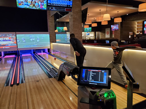 Bar & Grill «Envision Cinemas Bar & Grille», reviews and photos, 4780 Cornell Rd, Blue Ash, OH 45241, USA