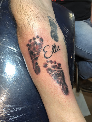 Tattoo Shop «Cross Roads Tattoo and Piercing», reviews and photos, 2070 Texas Ave, Bridge City, TX 77611, USA