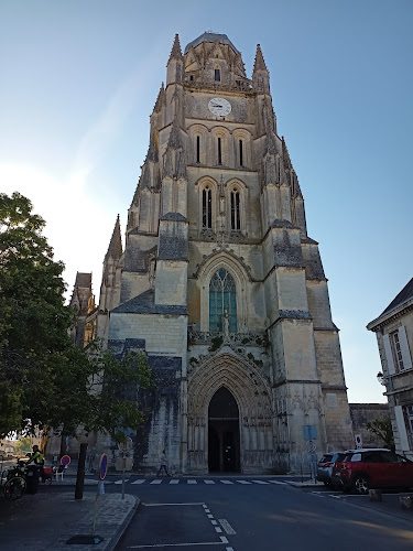 Cathédrale Saint-Pierre de Saintes à Saintes