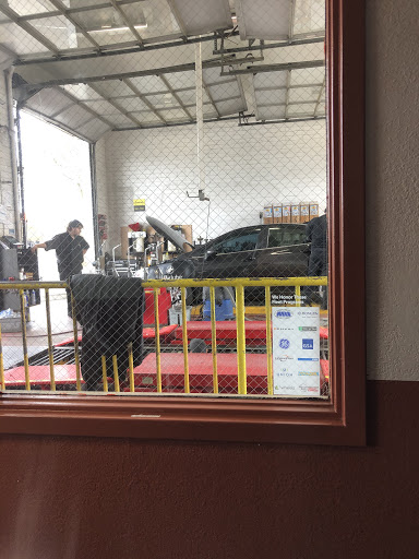 Oil Change Service «Jiffy Lube», reviews and photos, 229 E St, Marysville, CA 95901, USA