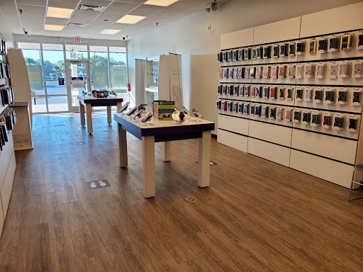 Cell Phone Store «MetroPCS Authorized Dealer», reviews and photos, 3334 US-19, Holiday, FL 34691, USA