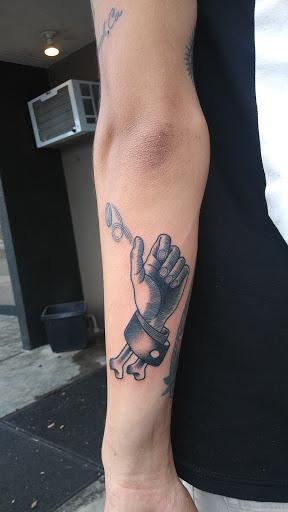 Tattoo Shop «Old Towne Tattoo Parlor», reviews and photos, 722 W Chapman Ave, Orange, CA 92868, USA