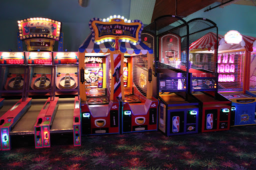 Bowling Alley «Roxbury Lanes», reviews and photos, 2823 SW Roxbury St, Seattle, WA 98126, USA