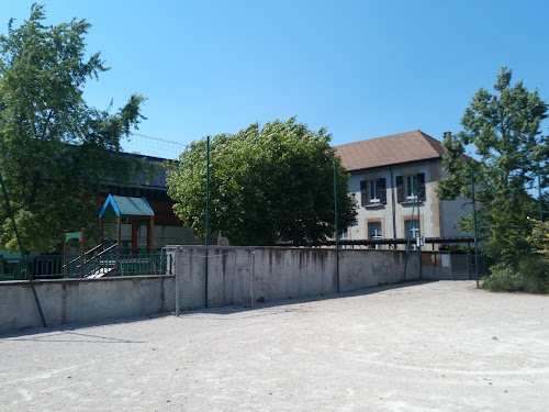 Groupe scolaire de Pinet d'Uriage à Saint-Martin-d'Uriage