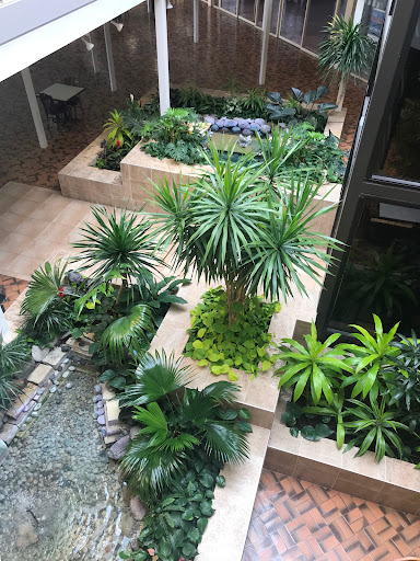 Shopping Mall «Oak Mill Mall», reviews and photos, 7900 N Milwaukee Ave, Niles, IL 60714, USA