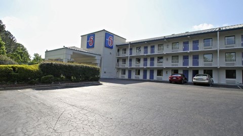 Motel 6 Raleigh, NC - Cary