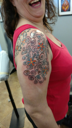 Body Piercing Shop «Destination Ink - Tattoo and Body Piercing», reviews and photos, 2401 NE Cornell Rd, Hillsboro, OR 97124, USA