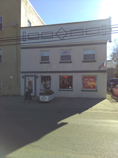 Gun Shop «Queen City Arms», reviews and photos, 320 Sycamore St, New Richmond, OH 45157, USA