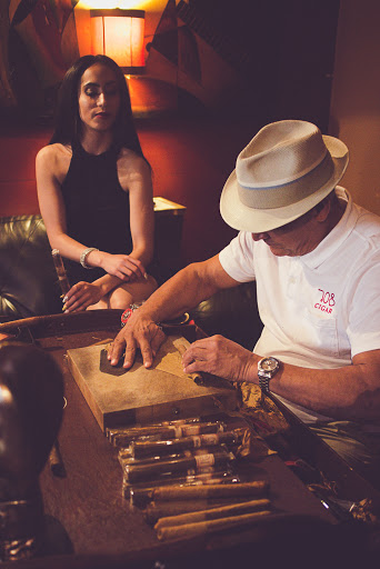 Tobacco Shop «Tobacco Plus», reviews and photos, 4718 Lincoln Hwy, Matteson, IL 60443, USA