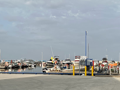 Lake Winnipeg Visitor Centre & Tourist Information