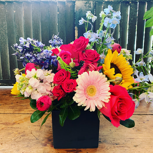 Florist «Finally Flowers», reviews and photos, 770 Stevens St, Lowell, MA 01851, USA