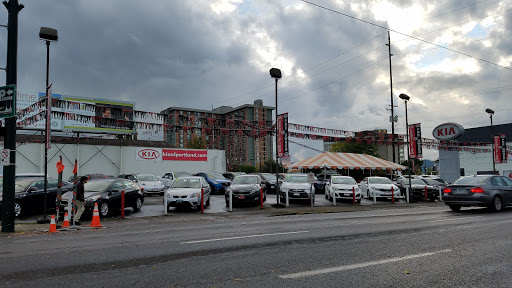 Kia Dealer «Kia of Portland», reviews and photos, 307 NE Broadway St, Portland, OR 97232, USA