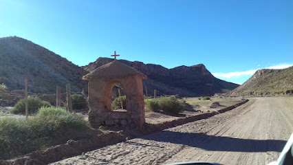 capilla a la vera del camino al norte de susques
