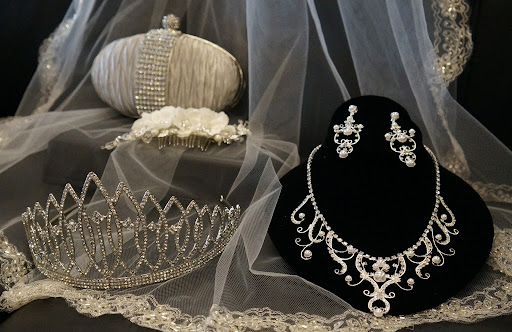 Bridal Shop «Artizta Bridal & Formal Wear», reviews and photos, 130 Richardson Crossing, Arnold, MO 63010, USA