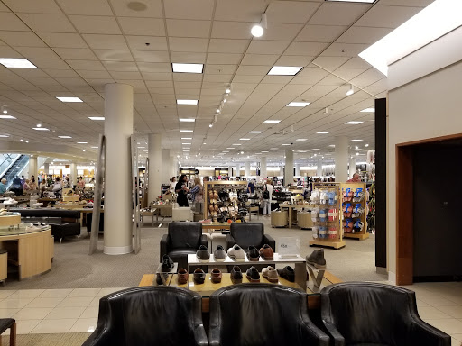 Department Store «Nordstrom», reviews and photos, 2901 S Capital of Texas Hwy, Austin, TX 78746, USA