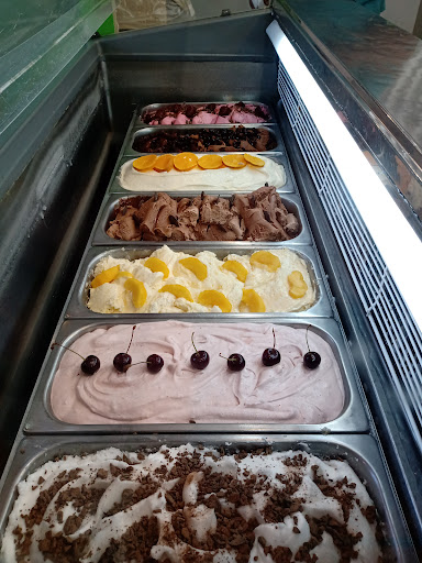 QUIERO HELADOS ARTESANALES - Ice cream shop en El Bolsón