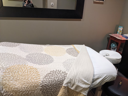 Massage Therapist «Lalumiere Massage Boutique», reviews and photos, 237 State St, Salem, OR 97301, USA