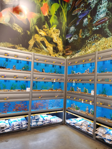 Pet Supply Store «PetSmart», reviews and photos, 2100 88th St, North Bergen, NJ 07047, USA