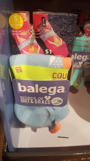 Sporting Goods Store «Fleet Feet Sports - Old Town», reviews and photos, 1620 N Wells St, Chicago, IL 60614, USA