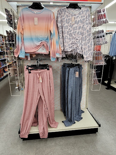 Discount Store «Big Lots», reviews and photos, 600 W 15th St, Plano, TX 75075, USA