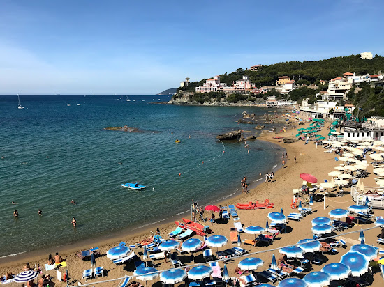 Quercetano Bay