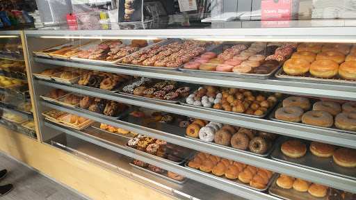 Donut Shop «Miss Donut & Bakery», reviews and photos, 331 N State College Blvd, Fullerton, CA 92831, USA