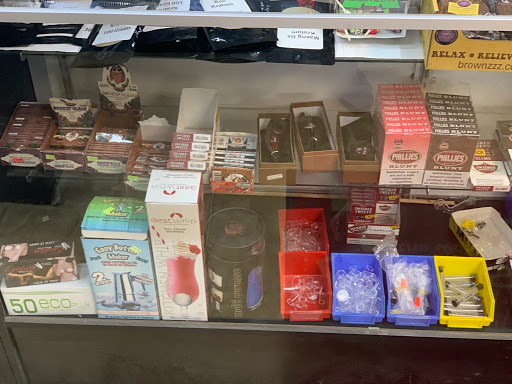 Tobacco Shop «Amsterdam Smoke Shop», reviews and photos, 510 W Court St, Seguin, TX 78155, USA