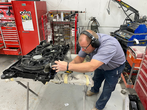 Auto Body Shop «Schaefer Autobody Centers - Webster Groves, MO», reviews and photos, 50 N Gore Ave, Webster Groves, MO 63119, USA