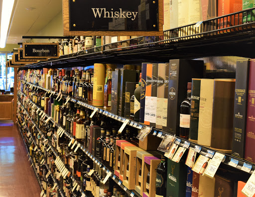 Liquor Store «Grove Liquors», reviews and photos, 2969 McDonald St, Coconut Grove, FL 33133, USA