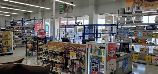 Pet Supply Store «Chow Hound Pet Supplies», reviews and photos, 660 Chicago Dr, Holland, MI 49423, USA