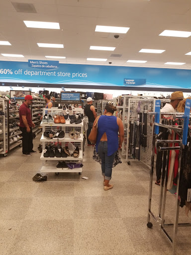 Clothing Store «Ross Dress for Less», reviews and photos, 9727 Laurel Canyon Blvd, Arleta, CA 91331, USA
