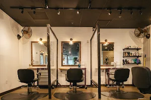 Joe Bae Salon image