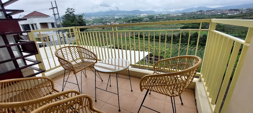 Garden View Villa Batu Top View Residence I-27 Desa Torongrejo Kec. Junrejo Batu - Junrejo