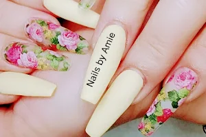 DELUXE NAILS & SPA image