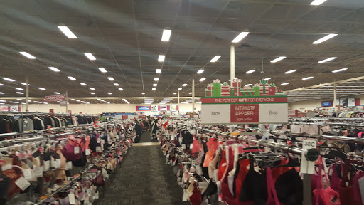 Clothing Store «Burlington Coat Factory», reviews and photos, 8204 S Orange Blossom Trail, Orlando, FL 32809, USA