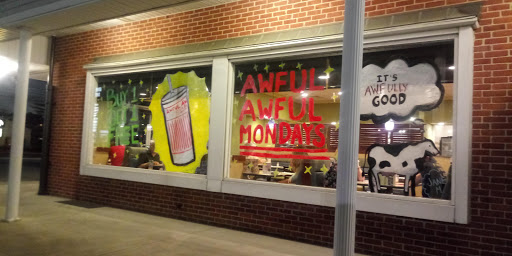 American Restaurant «Newport Creamery», reviews and photos, 1256 Warwick Ave, Warwick, RI 02888, USA