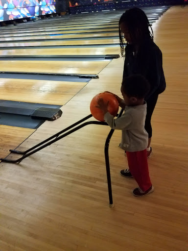 Bowling Alley «Fort Walton Beach Bowl», reviews and photos, 745 Beal Pkwy NW, Fort Walton Beach, FL 32547, USA