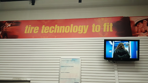 Tire Shop «Tires Plus», reviews and photos, 451 Greenwood Park Dr S, Greenwood, IN 46142, USA