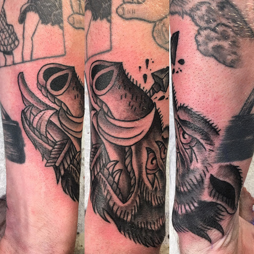 Tattoo Shop «Raygun Tattoo», reviews and photos, 34053 La Plaza, Dana Point, CA 92629, USA