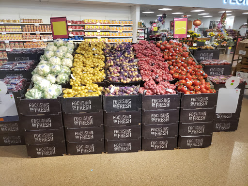 Grocery Store «Stop & Shop», reviews and photos, 370 Hemingway Ave, East Haven, CT 06512, USA