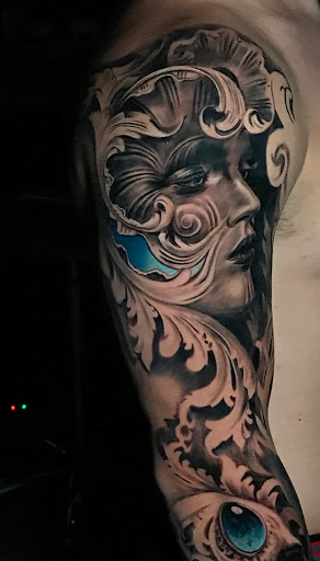 Explore tattoo ideas hand, creative tattoo ideas in Dallas, available at Sinners Tattoo Studio and Supply