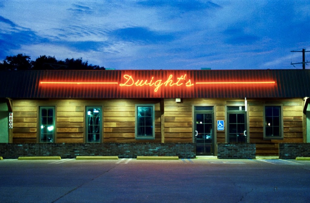Dwight's Restaurant 70503