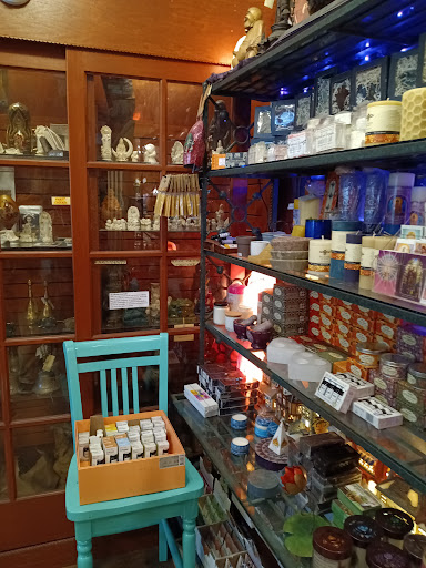 Book Store «Thunderbolt Spiritual Books», reviews and photos, 512 Santa Monica Blvd, Santa Monica, CA 90401, USA