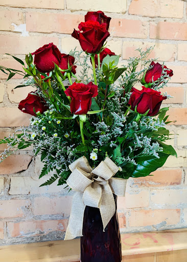 Florist «Over the Rainbow Floral & Gift», reviews and photos, 123 1st St SW, Wadena, MN 56482, USA