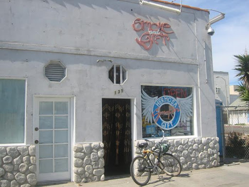 Hermosa Smoke & Gift, 135 Hermosa Ave, Hermosa Beach, CA 90254, USA, 