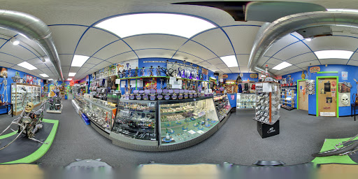 Tobacco Shop «Knuckleheads Tobacco & Gifts», reviews and photos, 550 State St, Madison, WI 53703, USA