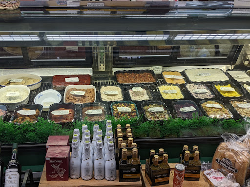 Fast Food Restaurant «Bo-Tes Imports», reviews and photos, 714 Main St, Norwell, MA 02061, USA