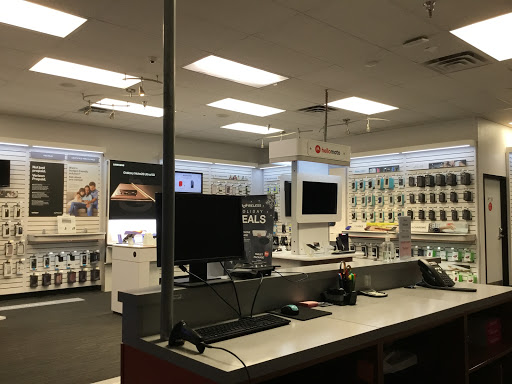 Cell Phone Store «GoWireless Verizon Authorized Retailer», reviews and photos, 16605 E Palisades Blvd #114, Fountain Hills, AZ 85268, USA